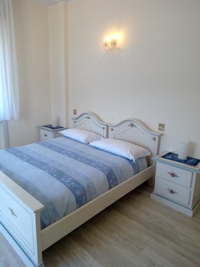 Albergo Motta Sale Marasino Exterior photo